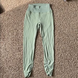 Whitney Simmons x Gym Shark leggings